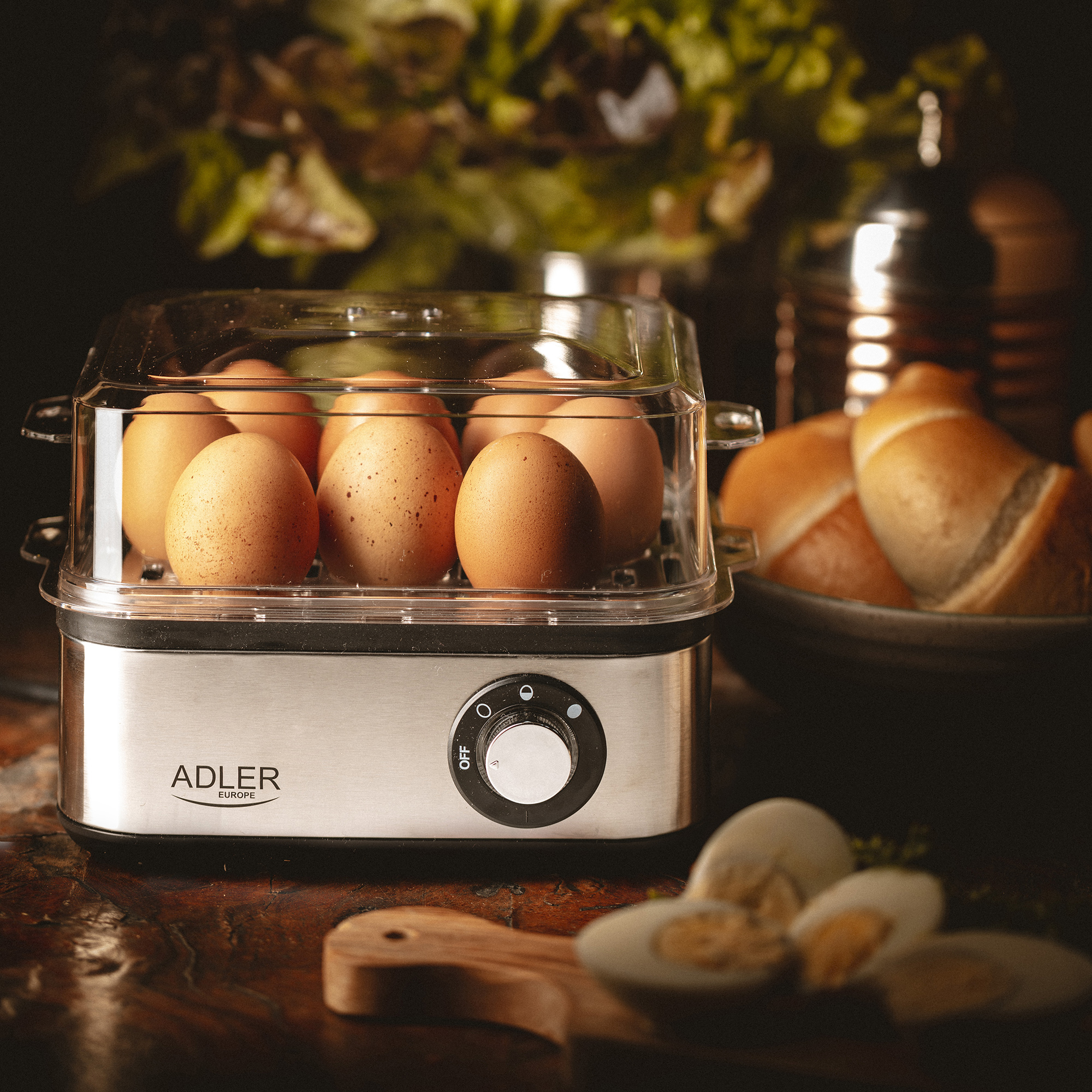 ADLER AD-4486 Cuece Huevos Eléctrico para 8 Huevos,Acero Inoxidable, Ajuste de Cocción, Protección por Sobre Calentamiento, 800W, Libre de BPA