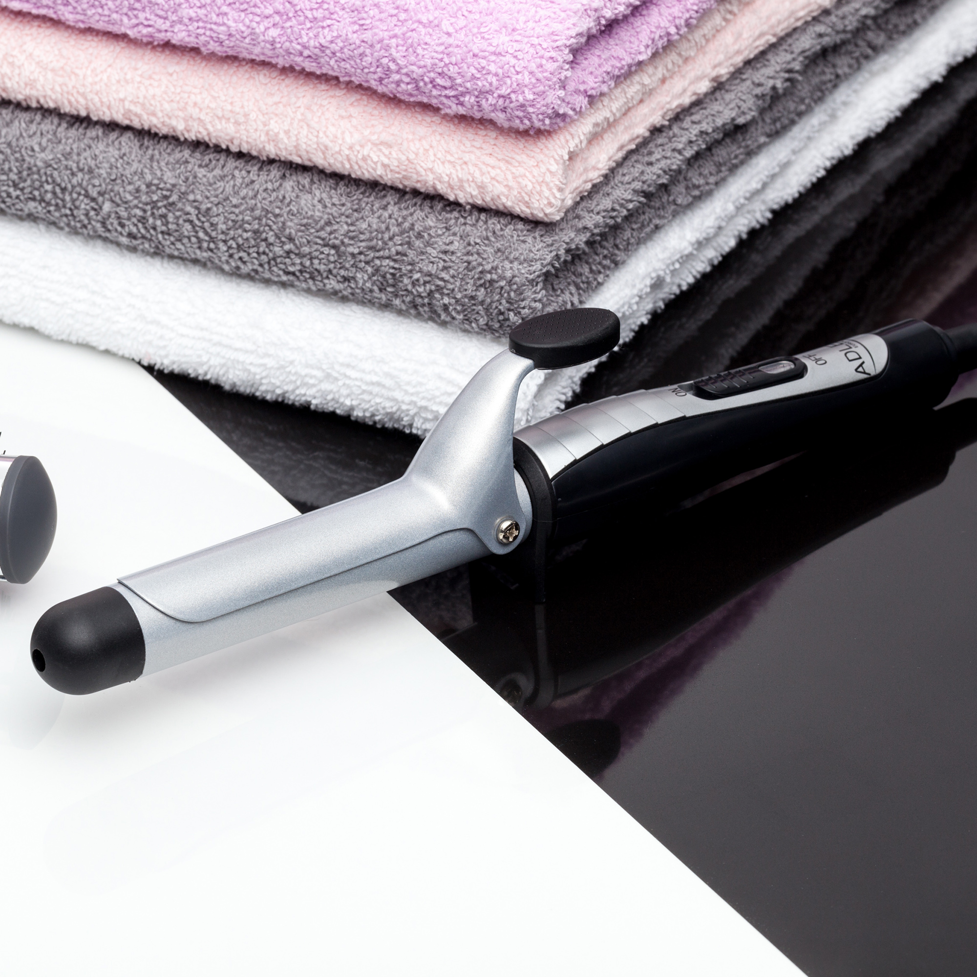 Adler AD2102 Rizador de Pelo Profesional de Cerámica, 25 mm, Calentamiento Rápido, punta aislada, 30 W