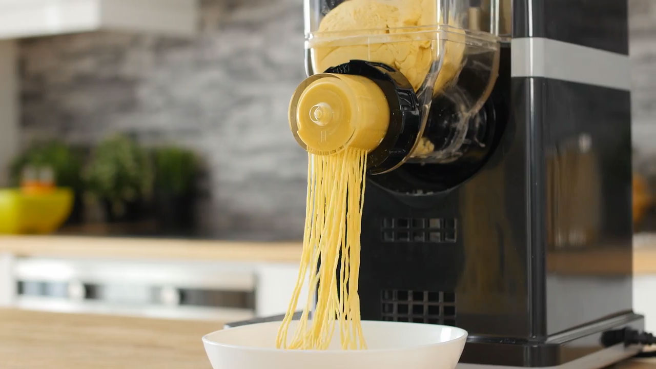 Carmry CR4806 Máquina hacer pasta fresca automática, Penne, Rigattoni, Spaghetti, Linguine, Lasaña, Fettuccini y Tagliatele, pala amasado, 150W 