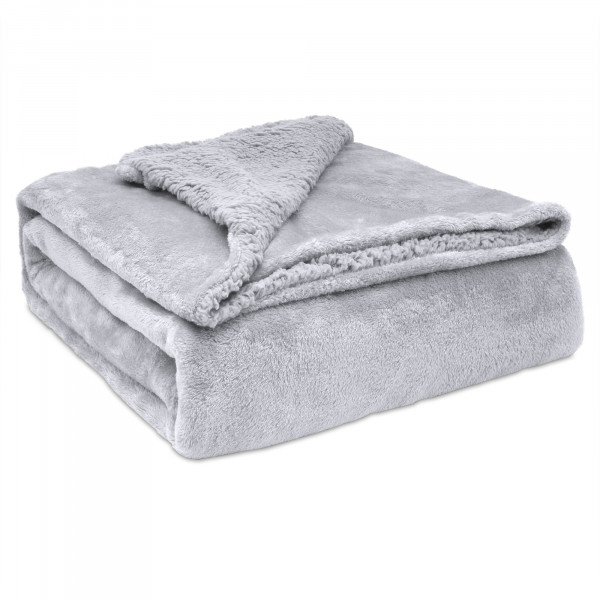 Briebe Manta Sofá Invierno Grande Sedalina Lisa y Borreguito Polar Sherpa 180x240cm, Plaid Calentita, Gruesa y Extra Suave 100% Microfibra, Lavable a Máquina, Reversible para Cama 120 cm, Gris Claro