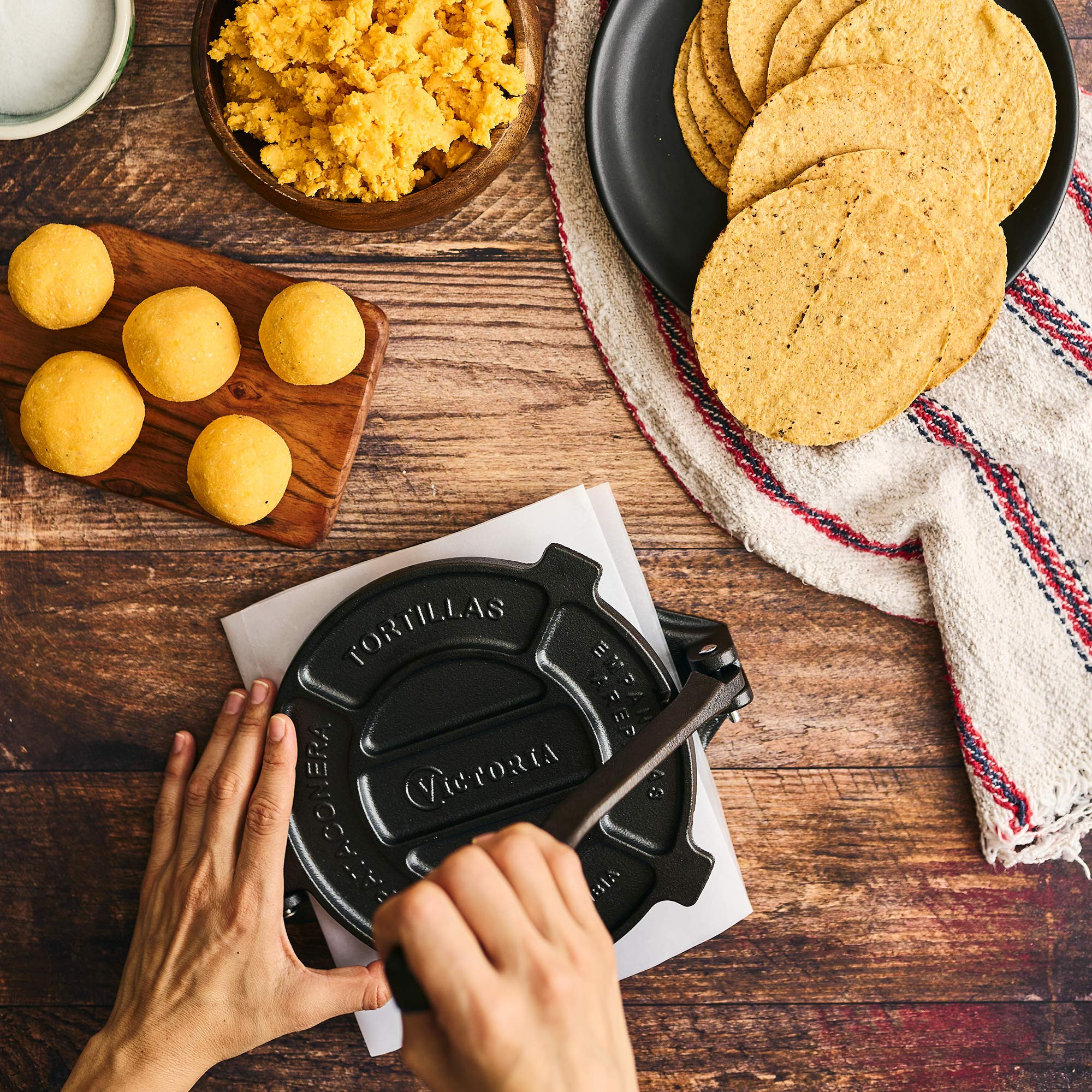Pressa Per Tortillas In Ghisa Victoria - 25cm Per Tacos E Arepas - Foto 7
