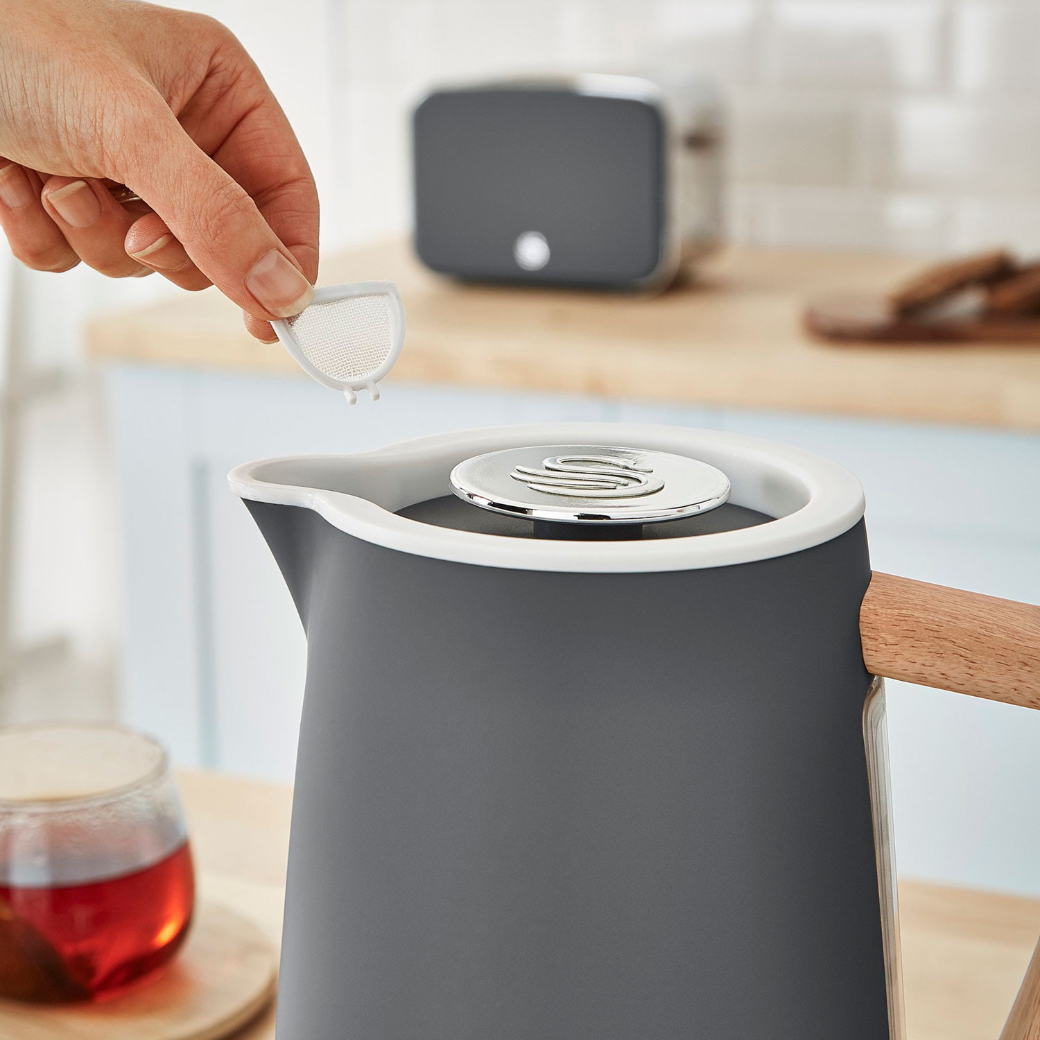 Waterkoker snoerloos 1,7 liter blauw LED Royalty Line - Kookwinkel Kitchen&More